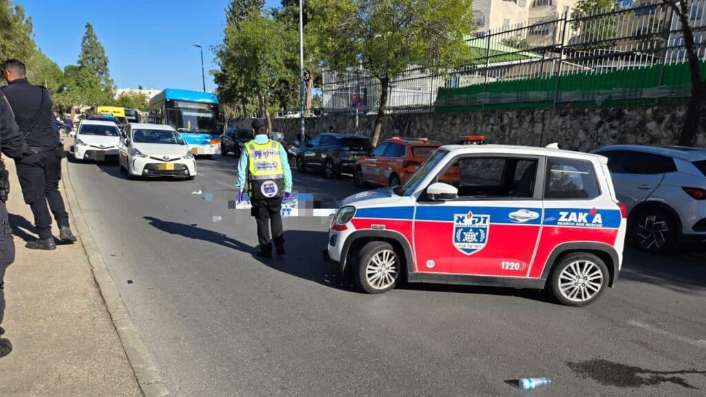 זירת התאונה בירושלים. צילום: דוברות זק"א