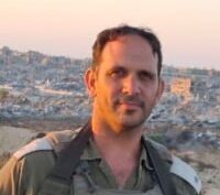 רס"ן (במיל') גלעד אך, יו''ר תנועת המילואימניקים דור הניצחון ומייסד ארגון עד כאן