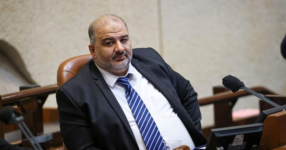 מנסור עבאס