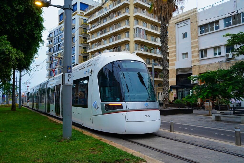הרכבת הקלה בתל אביב.
