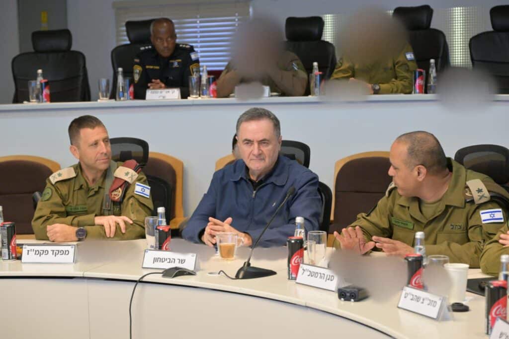 שר הביטחון ישראל כ"ץ באוגדת איו"ש