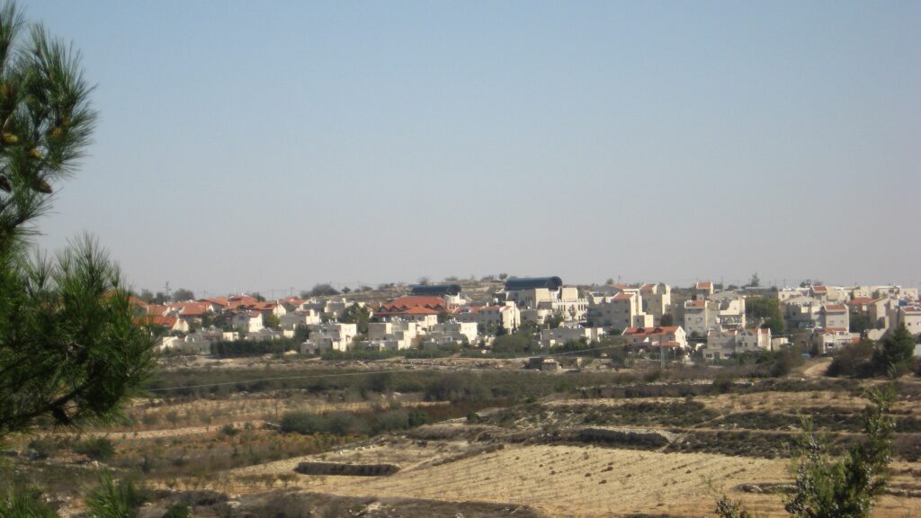 אלון שבות