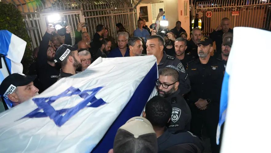המשטרה מלווה את רס"ר רן גואילי הי"ד למכון לרפואה משפטית