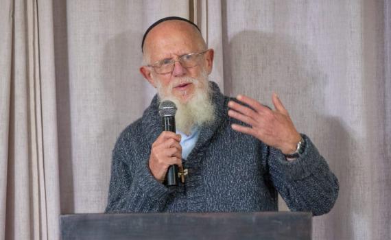 ראש ישיבת ההסדר הר עציון, הרב יעקב מדן.
