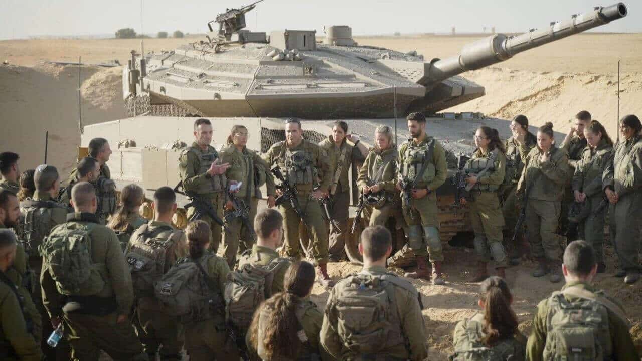 הרמטכל הרצי הלוי עם גדוד מעורב