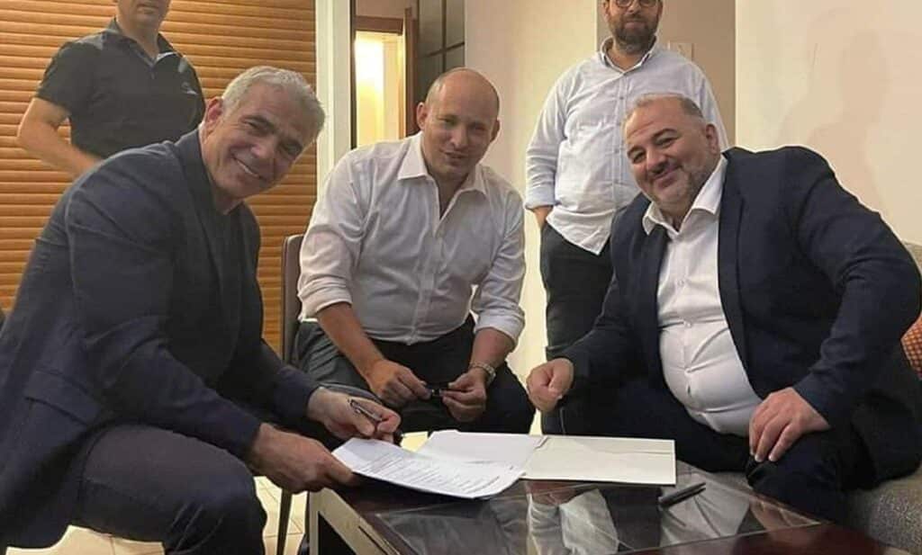 יאיר לפיד נפתלי בנט מנסור עבאס