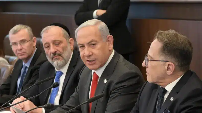ישיבת ממשלה בנימין נתניהו צחי ברוורמן צילום לעמ