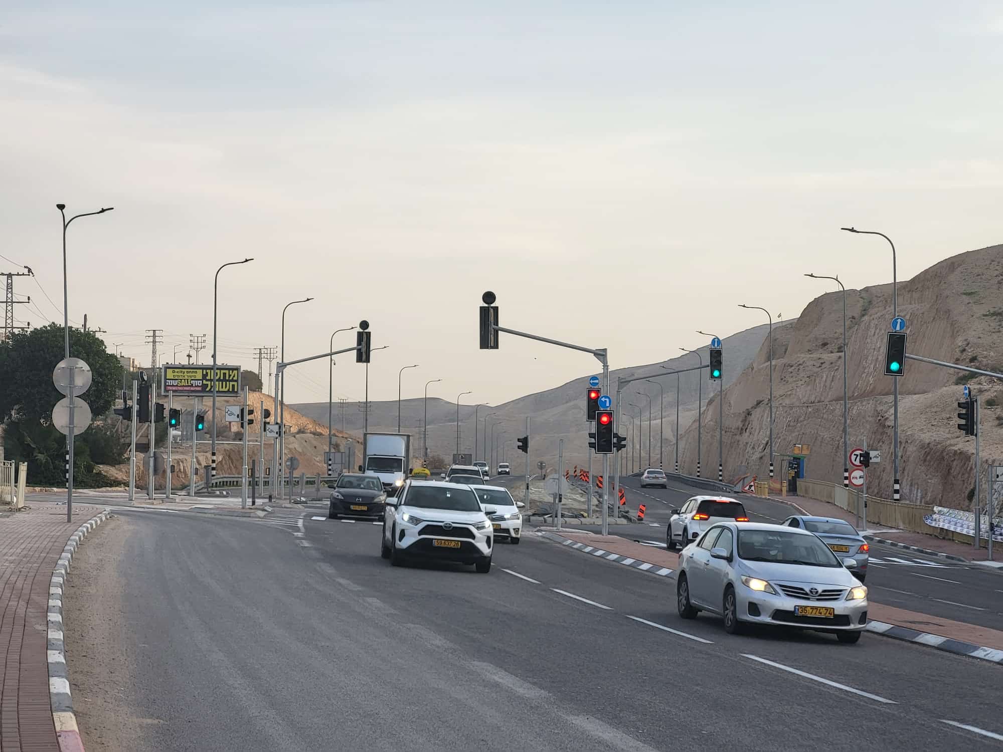 רמזורים חדשים ליד מצפה יריחו