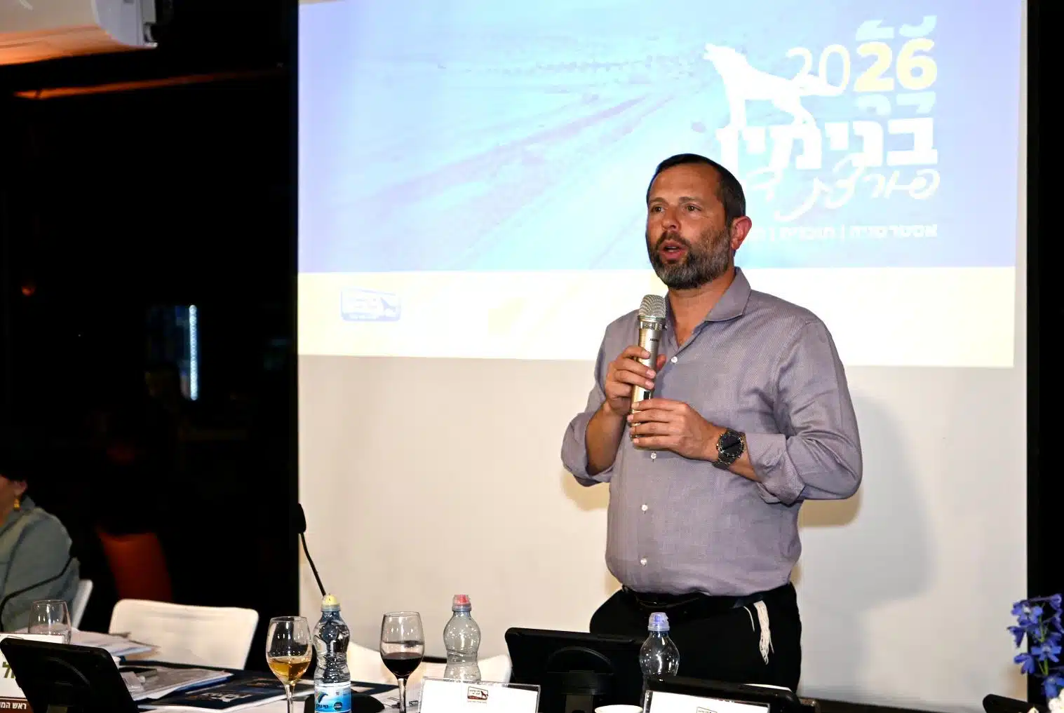 ראש המועצה ישראל גנץ
