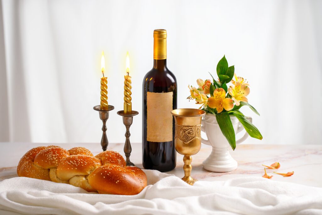 שבת. קידוש והדלקת נרות