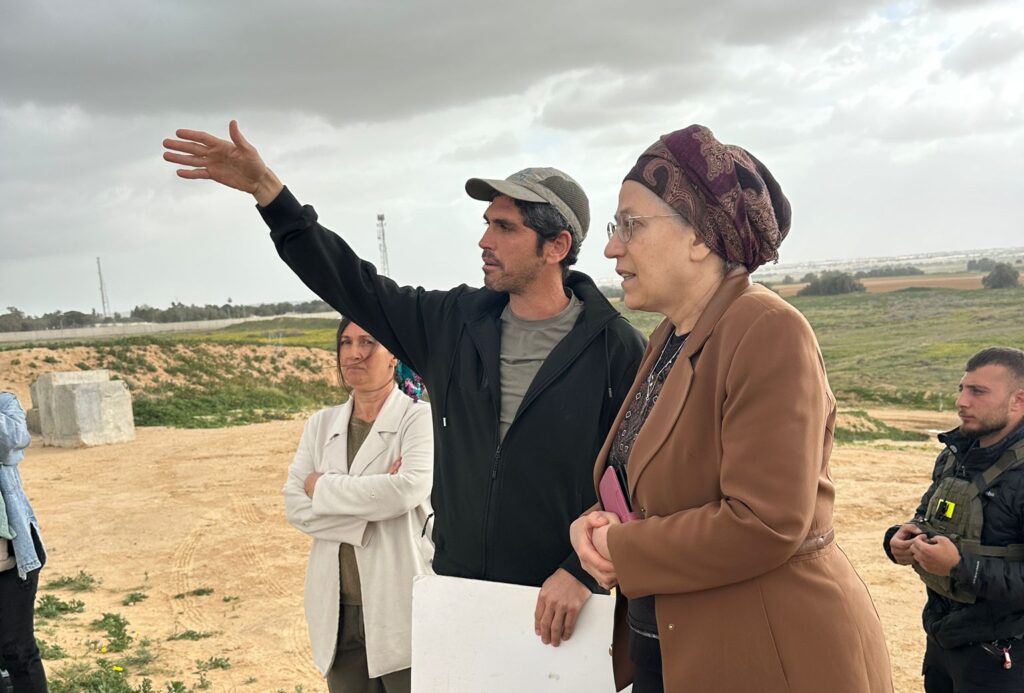 אורית סטרוק בכרם שלום
