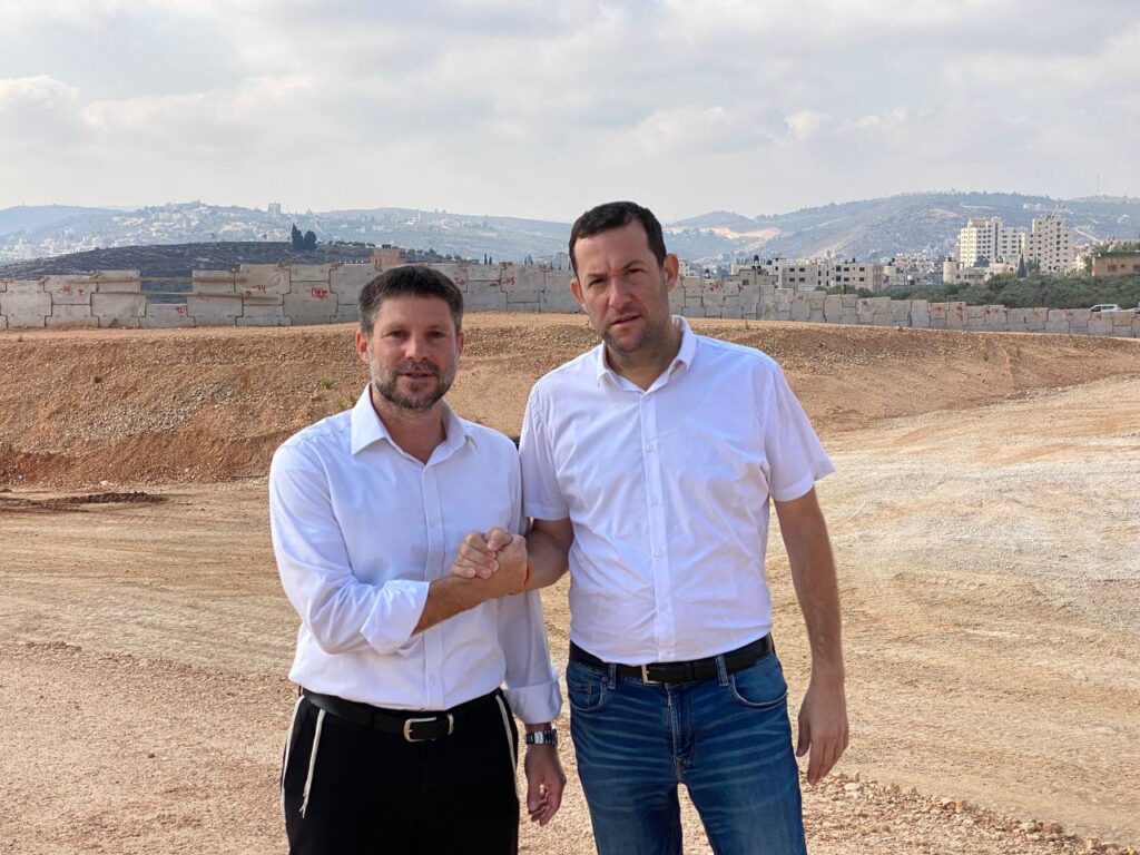 ראש מועצת שומרון יוסי דגן ושר האוצר בצלאל סמוטריץ'