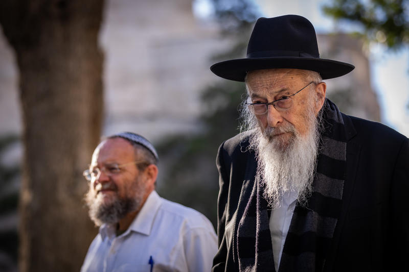 הרב צבי ישראל טאו