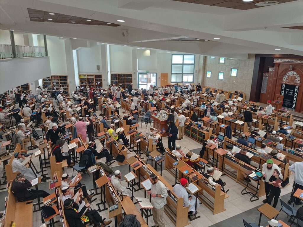 ברוכים כל ישראל בישיבת בית אל
