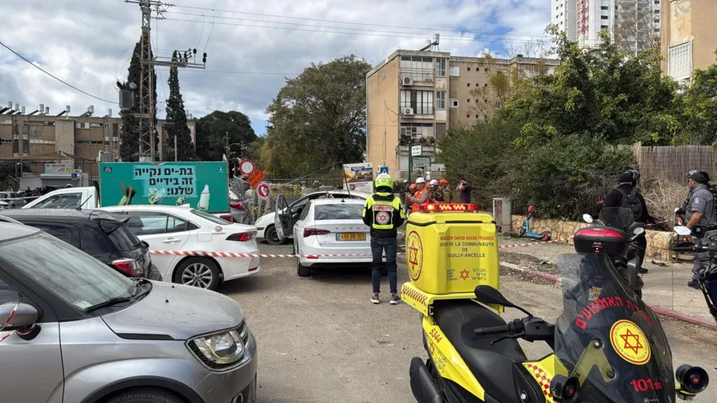 הזירה