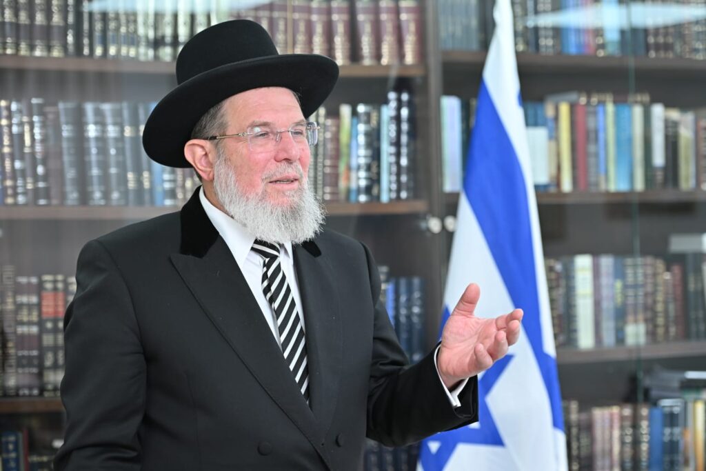 הרב הראשי הרב קלמן בר שליט"א