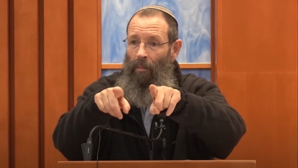 הרב יגאל לוינשטיין.