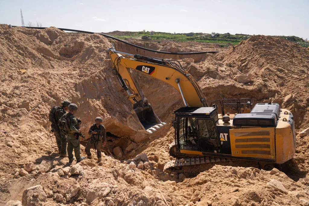כוחות פועלים נגד מנהרות בעזה
