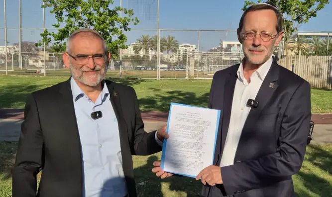 משה פייגלין ומיכאל בן ארי