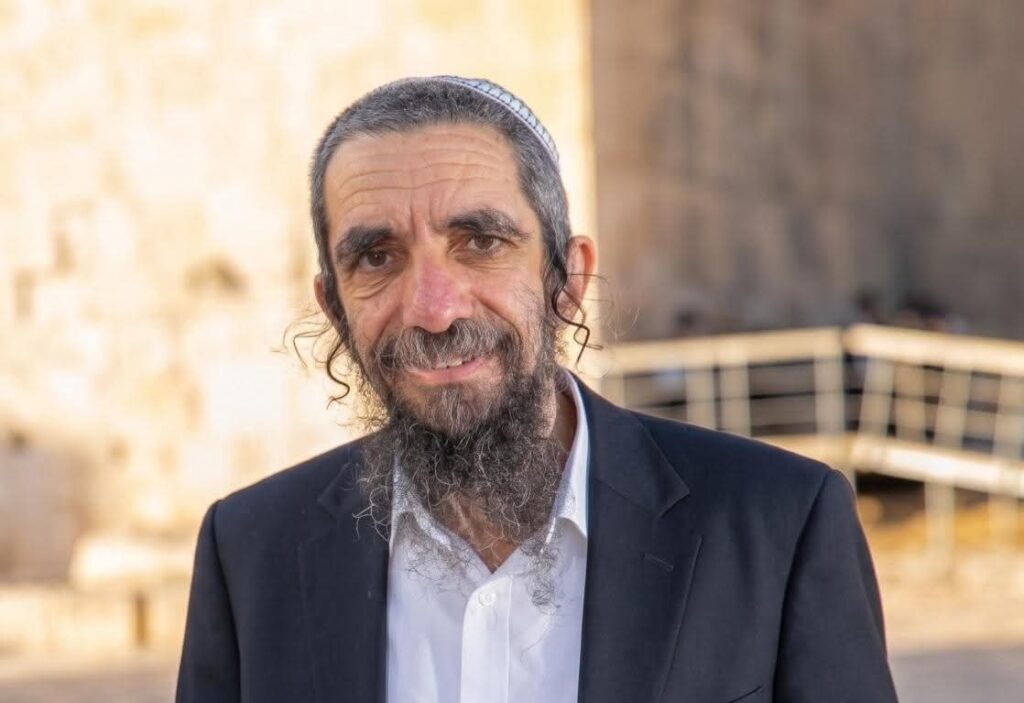 אחרי 20 שנה: הרב מרדכי הס מונה רשמית לרב מושב נווה
