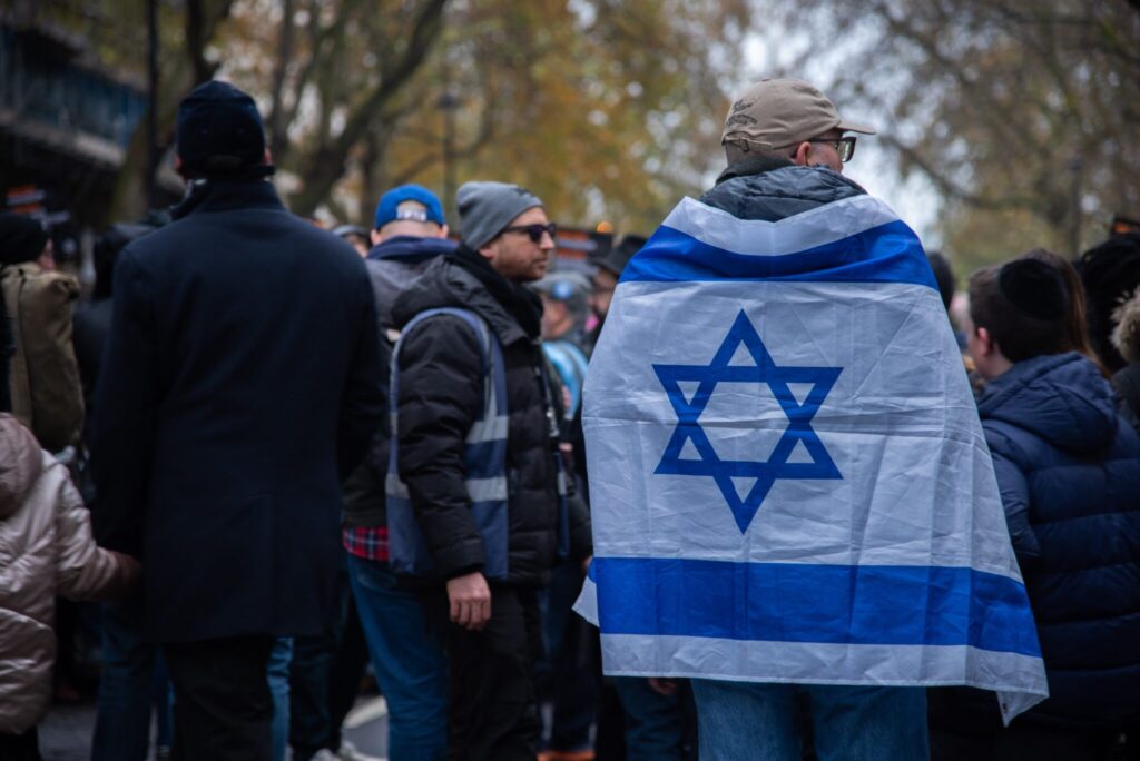 בינה מלאכותית מאיצה את האנטישמיות ברשת