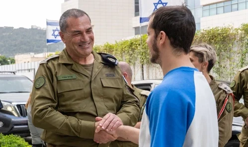 הרמטכ"ל אייל זמיר ביקר את פצועי צה"ל