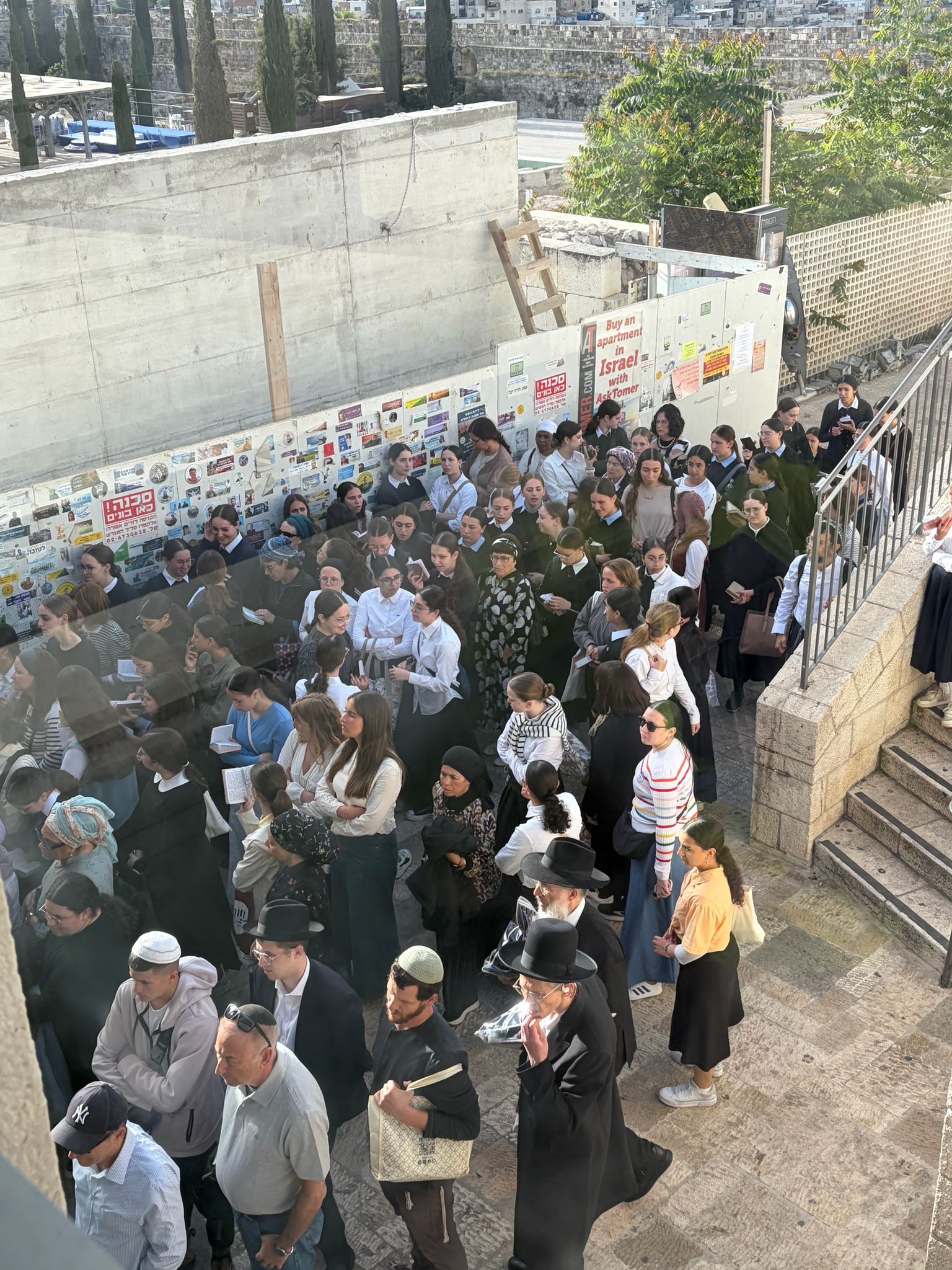 הכניסה בכותל בראש חודש