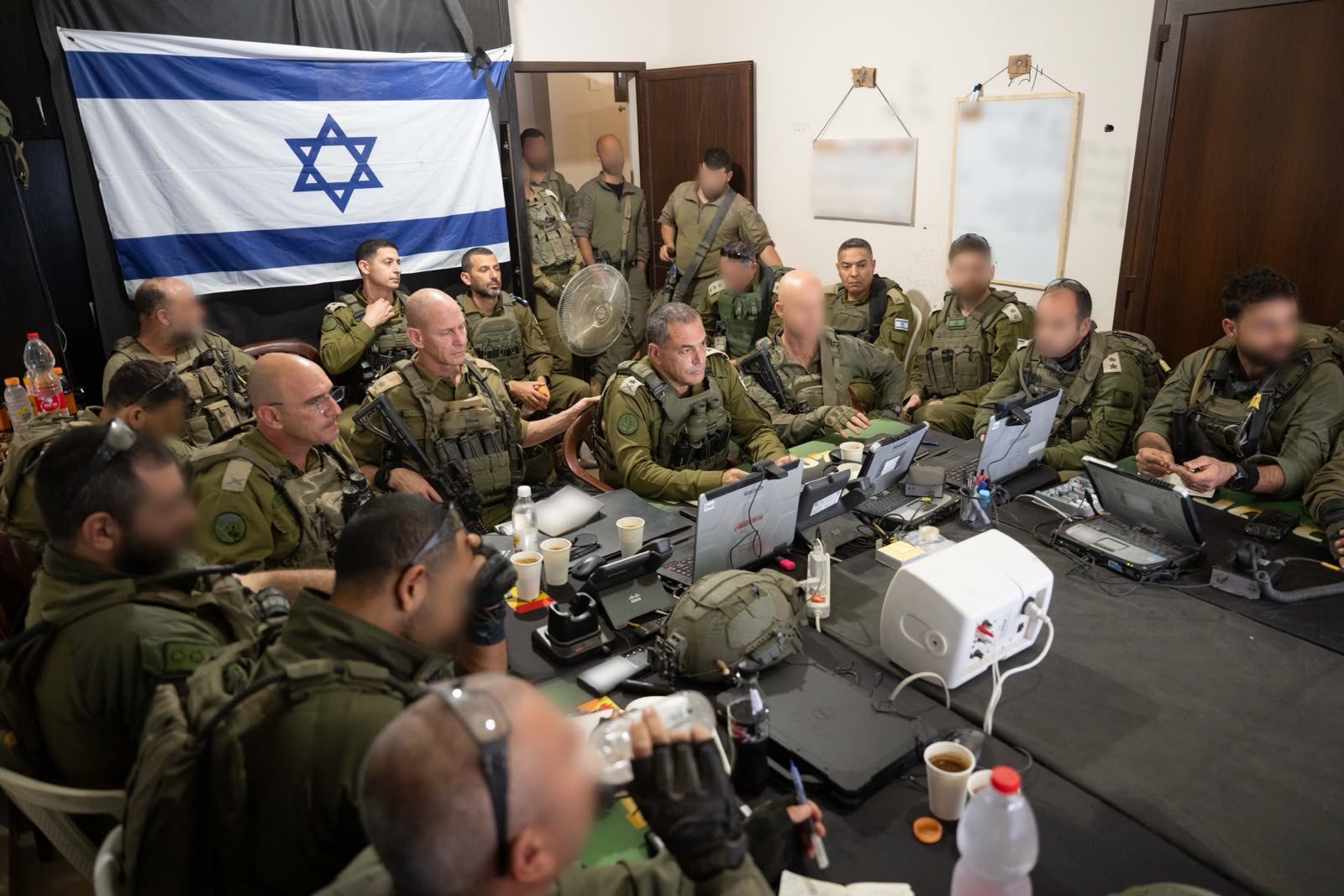 הרמטכ״ל בדרום לבנון עם מפקדי החטיבות המתמרנות
