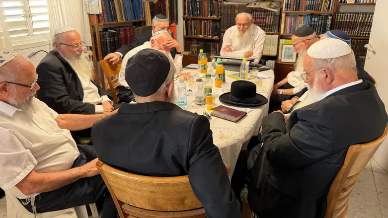 מפגש רבני הארץ הטובה שפרסמו את המכתב