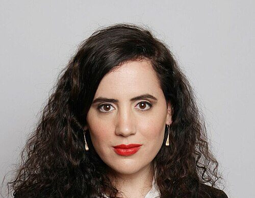 נעמה לזימי.