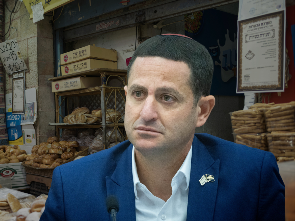 ח"כ אהוד טל עם תעודת כשרות