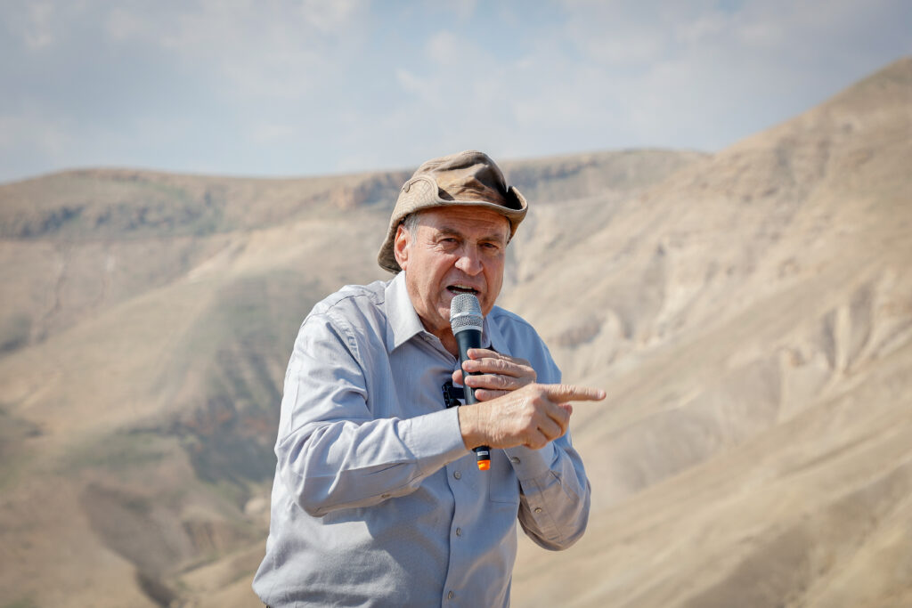 עוזי דיין