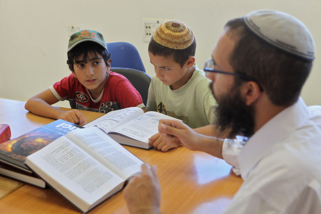 חינוך, הוראה