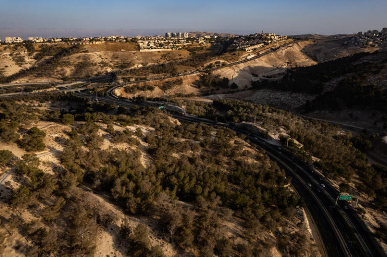 E1 בצילום רחפן.