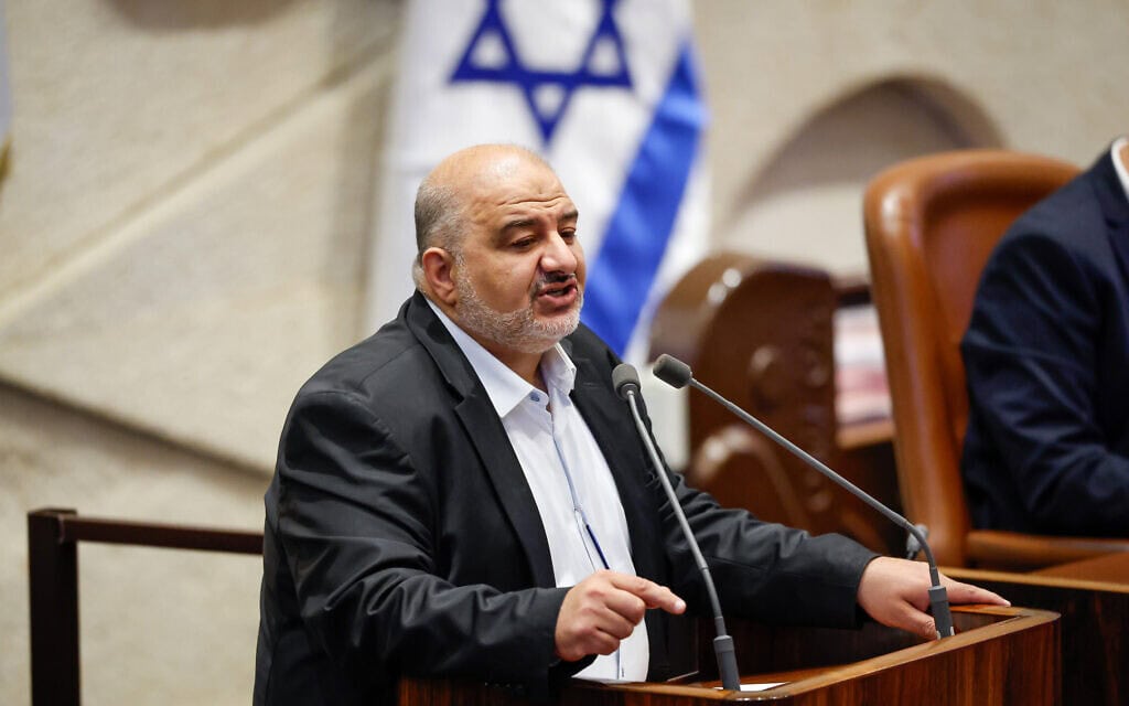 מנסור עבאס