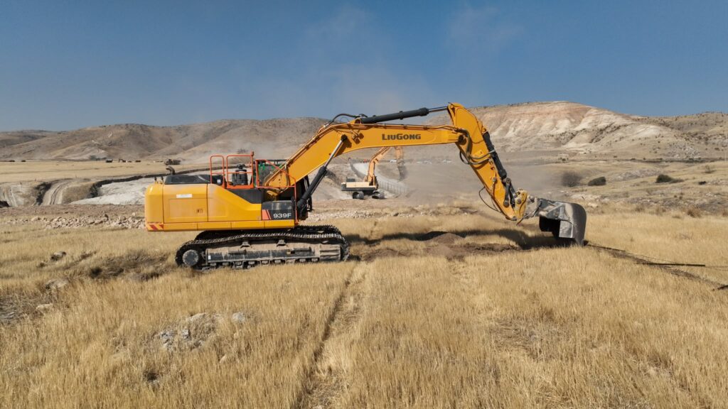 העבודות לפינוי המוקשים במרחב המזרחי, כחלק מהקמת המכשול הביטחוני בגבול