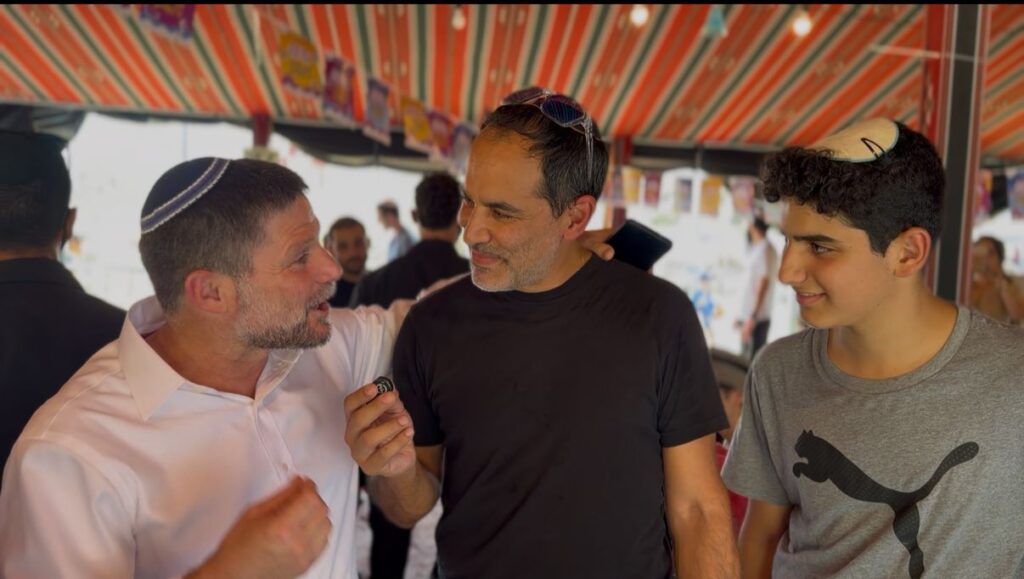 דני אגיון עם השר בצלאל סמוטריץ'