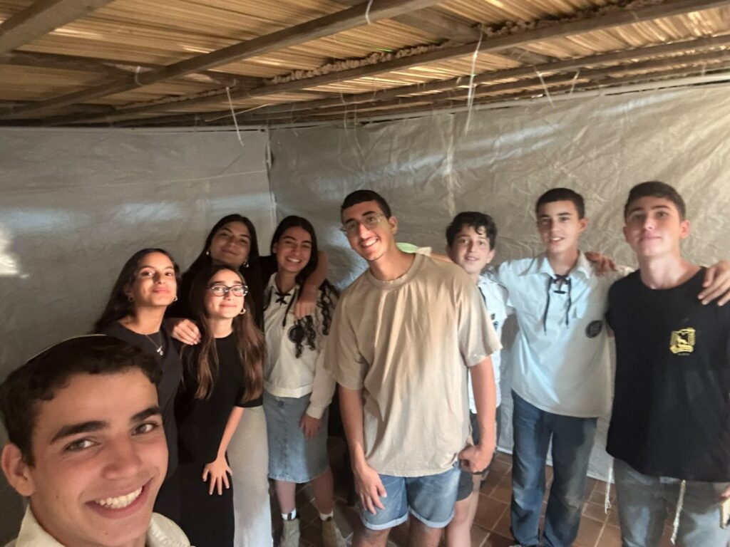 מיזם בניית הסוכות