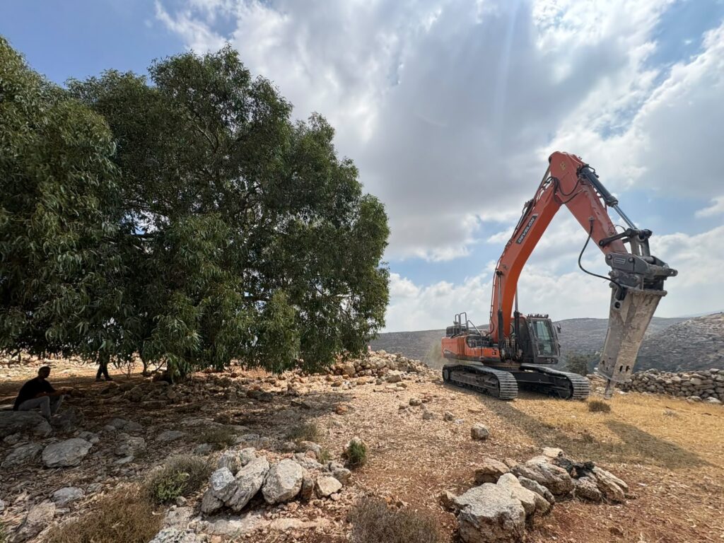 העבודות במקום בו יעמוד נטוף
