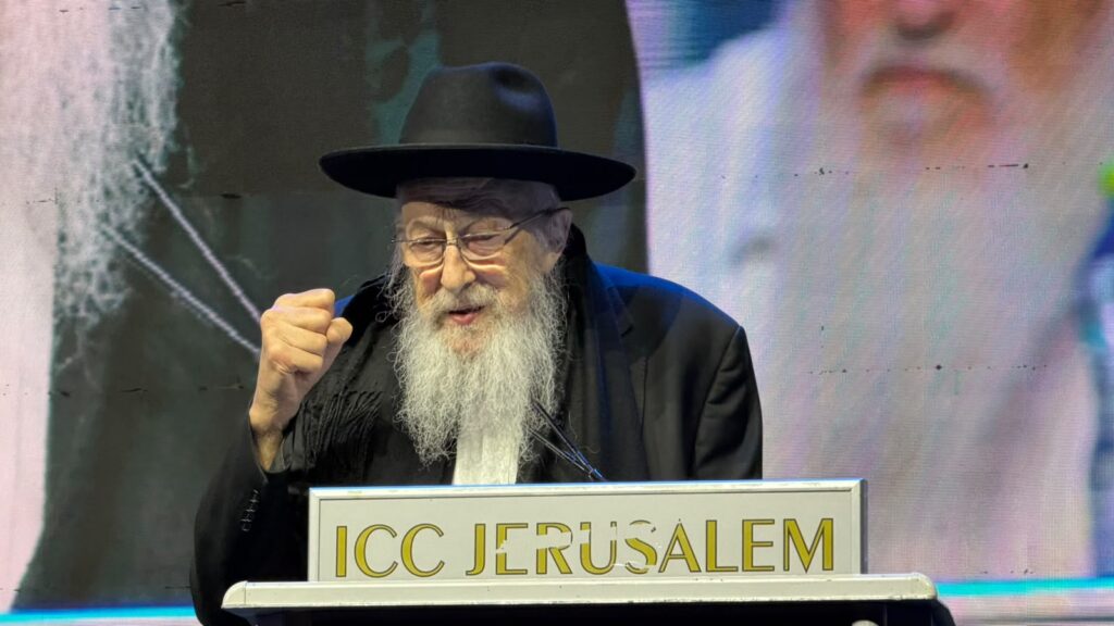 הרב צבי ישראל טאו
