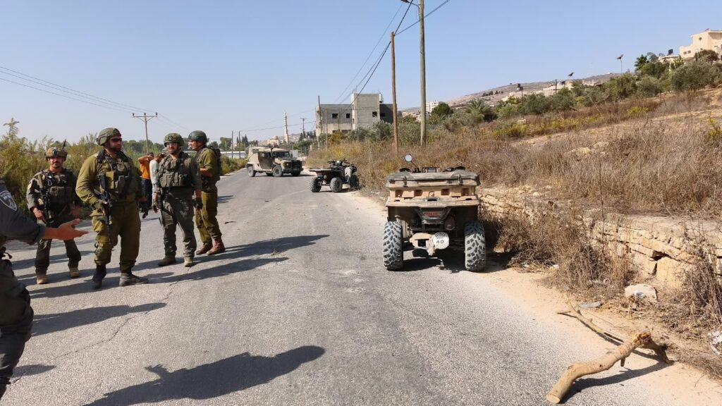 כוחות צבא ומשטרה בזירת התקיפה עם טרקטורונים