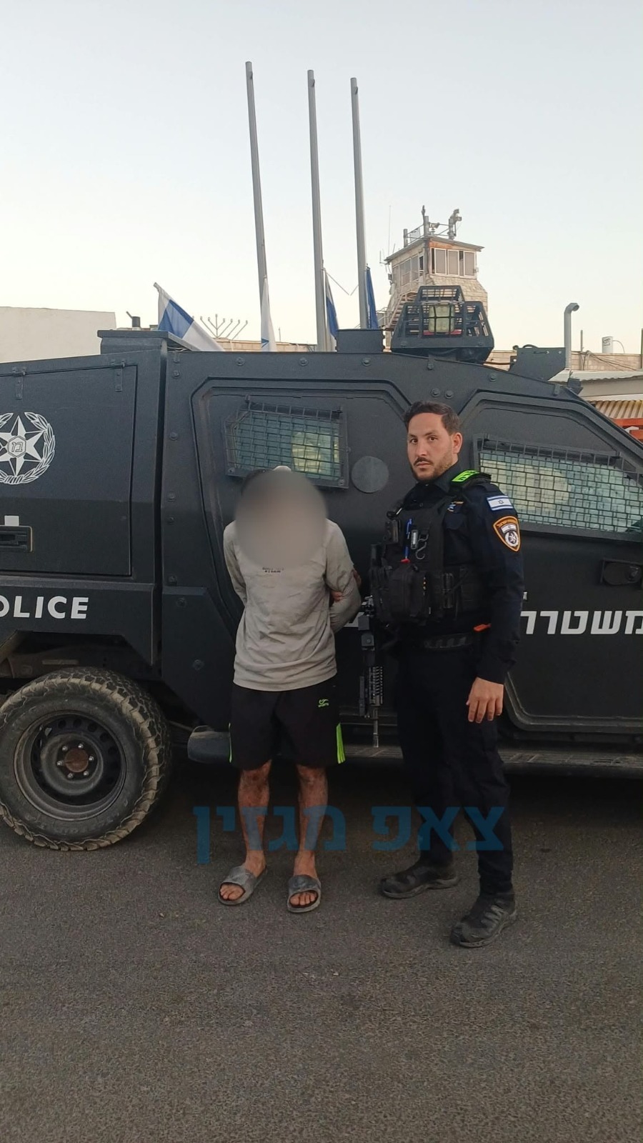החשוד נעצר ליד שוטר ורכב משטרתי