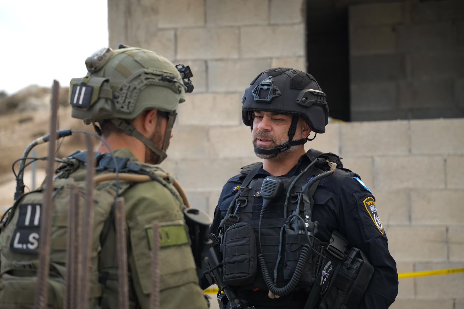 כוחות המשטרה והביטחון בזירה
