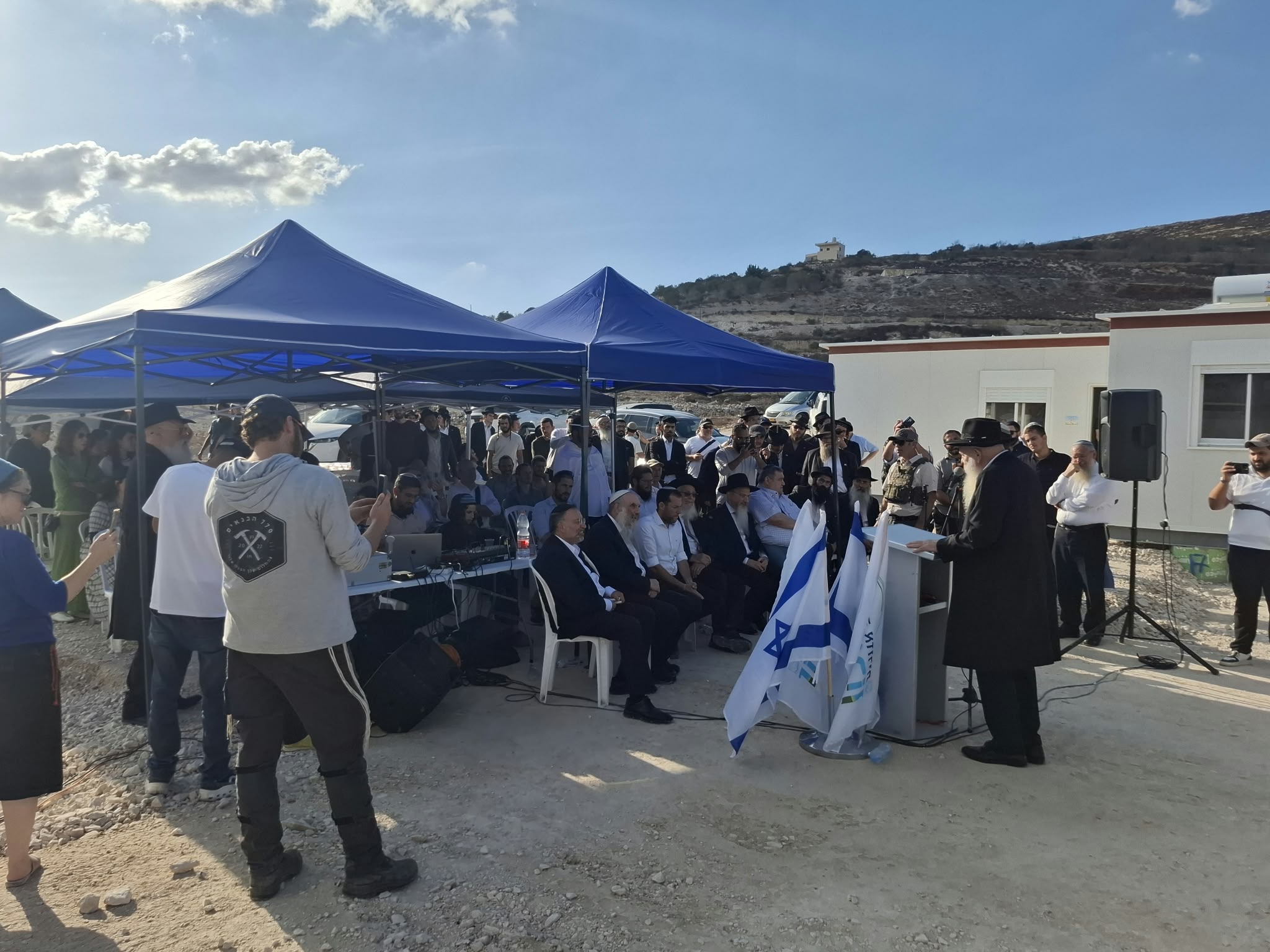 המשתתפים בטקס הקמת גבע שומרון